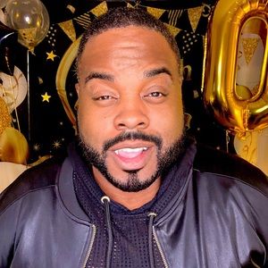 Meet your Posher, Derrick